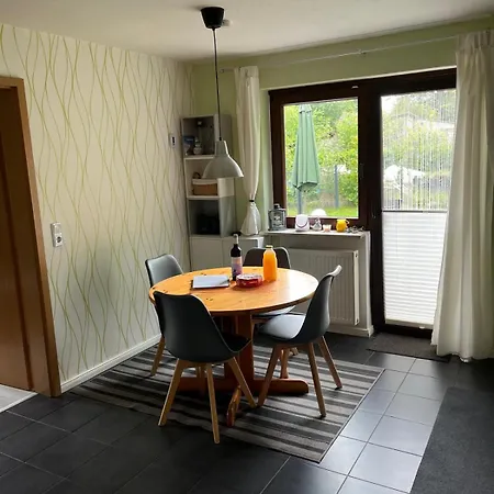 Semesterbostad Haus Mara Klein Pravtshagen